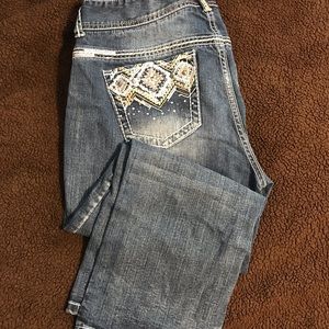 Maurice’s Jean Capri 16